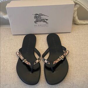 Burberry Black Patent Thong Sandals with Signature Check Accent